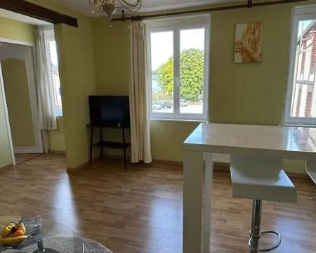 Apartment Petit Dejeuner Compris Sainte-Gauburge-Sainte-Colombe